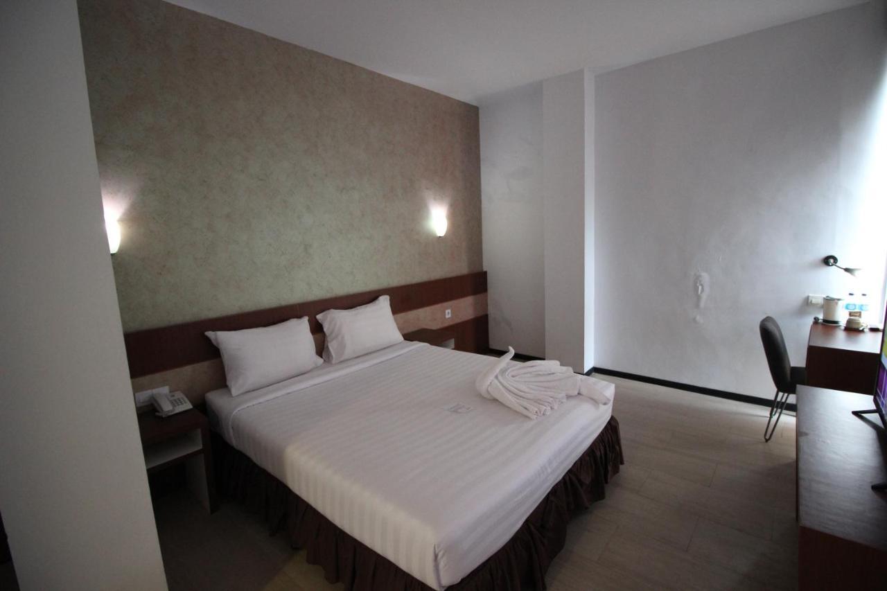 Xtra Hotel Bengkulu Eksteriør billede